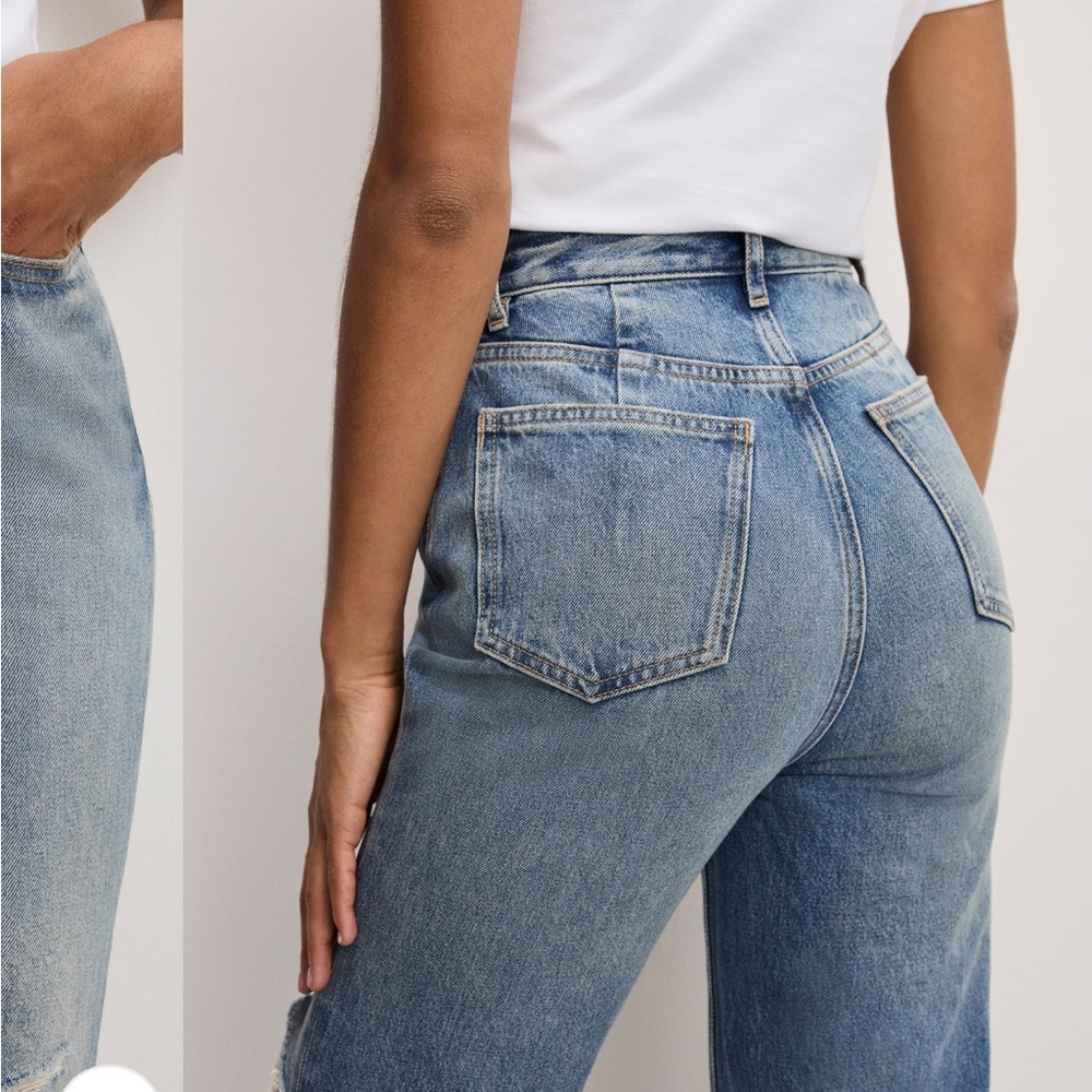 Good American The Khloe Jean in Indigo1017 - Picture 4 of 9